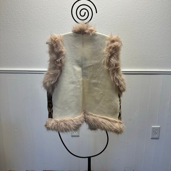 NWT, Women’s One-Size Leopard Sequin Faux Fur Trim Vest, K643 - Picture 10 of 14